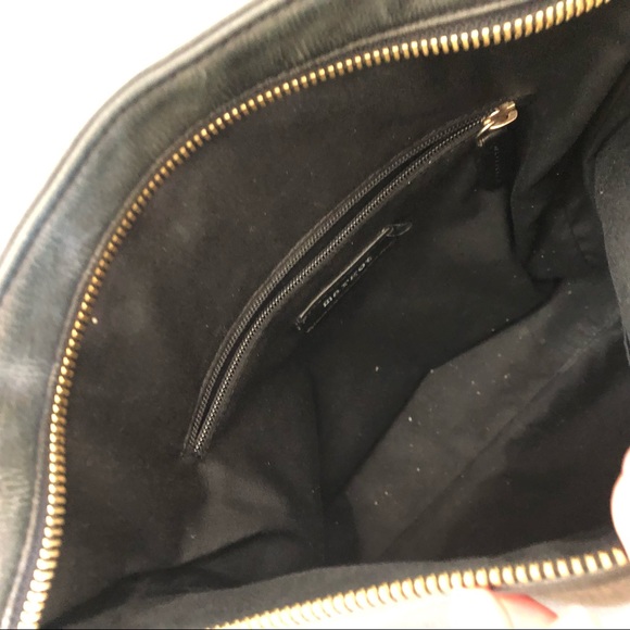 Margot black leather and suede shoulder bag with tassel and gold hardware - Picture 13 of 14